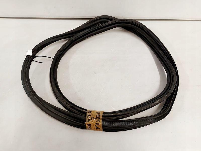 1 - OPEL VECTRA C СЕДАН ПРОКЛАДКА КРИШКИ БАГАЖНИКА