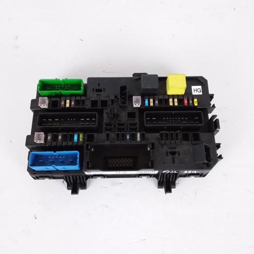 OPEL ZAFIRA B БЛОК ПРЕДОХРАНИТЕЛЕЙ 13206759