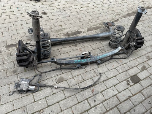 Задня підвіска opel zafira c