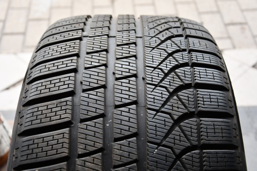 ШИНА PIRELLI 285/40R20 як нова DOT3022 .. 1 шт.