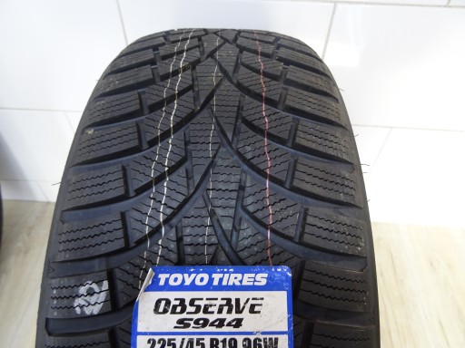 TOYO TIRE 225/45R19 ОБСЕРВЕ S944 96W TL XL RG