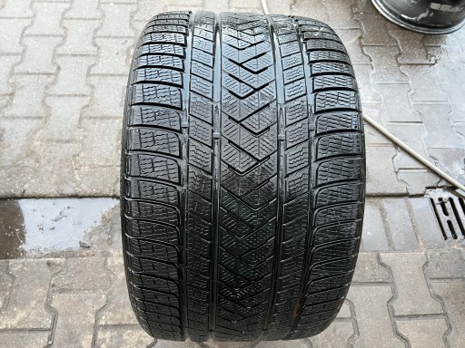 ЗИМНЯЯ ШИНА PIRELLI SOTTOZERO 3 355/25/21 107W