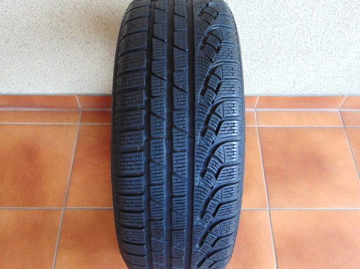 ЗИМНЯЯ ШИНА 205/50 R17 PIRELLI SOTTOZERO WINTER 210 SERIE II 1 шт.