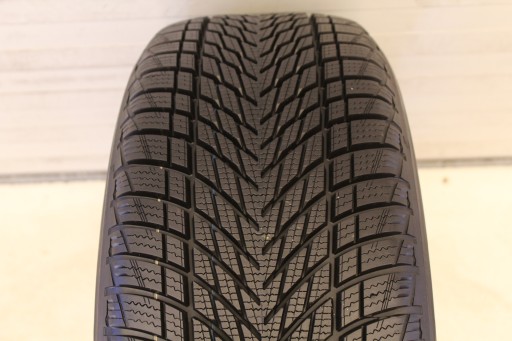 ЗИМОВА ШИНА GOODYEAR ULTRAGRIP PERFORMANCE 3 235 50 19 103V 9 мм