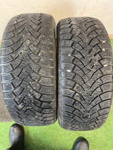 ЗИМНИЕ ШИНЫ 215/45/17 шт.