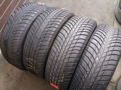 ЗИМНИЕ ШИНЫ Bridgestone 215/65/17 4ШТ 7,5ММ 18р