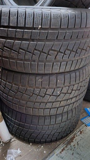 ЗИМОВА РЕЗИНА 4 ШТ. 265/35R19 YOKOHAMA ADVAN WINTER