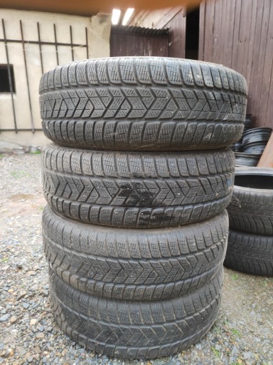 КОМПЛЕКТ ЗИМНИХ ШИН PIRELLI 215/65 R17