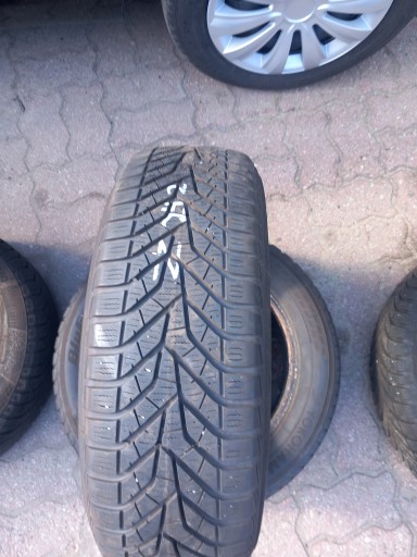 YOKOHAMA BLUEARTH WINTER V905 185/60 R15 2x6,2 мм Z242 ЗИМНИЕ ШИНЫ