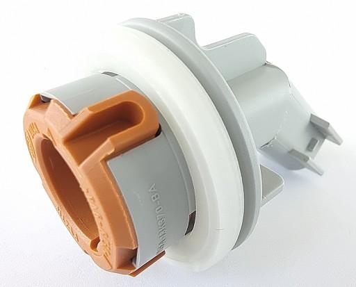 4M5A-13K370-BA - ДЕРЖАТЕЛЬ ЛАМПЫ УКАЗАТЕЛЯ ПОВОРОТА FOCUS MK2 2004-08