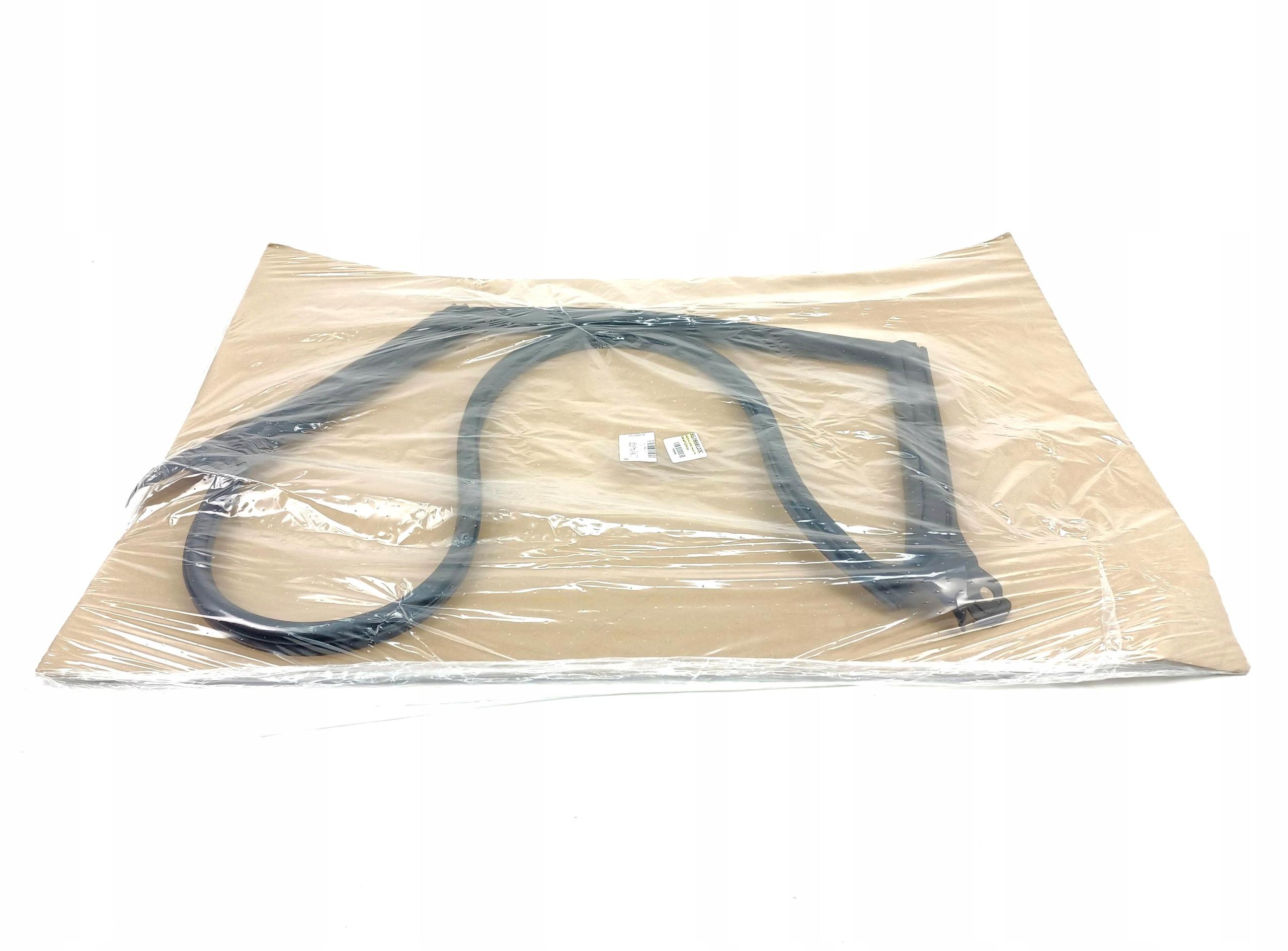 3G7868120C - ORG УПЛОТНИТЕЛЬ ДВЕРИ ПРАВЫЙ ЗАДНИЙ VW ARTEON