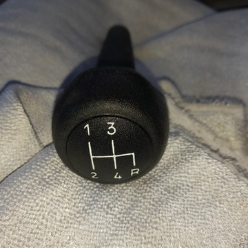 ОРИГИНАЛЬНАЯ НОВАЯ РУЧКА ПЕРЕКЛЮЧЕНИЯ ПЕРЕДАЧ FIAT 126P