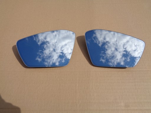 9251918001 9251914001 - Вкладиш ОРИГІНАЛЬНИЙ SKODA SUPERB III 3 ФОТОХРОМ ПРАВИЙ