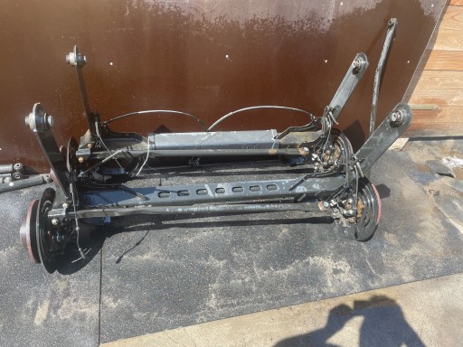 Вісь белька задній задній задній задній башка iii підйомник iv vivaro b