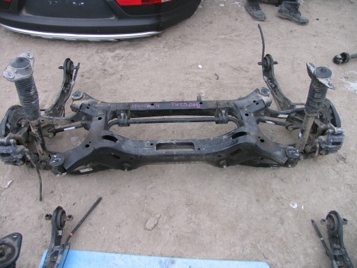 BRAK-DANYCH-19000931 - Ос підвіска заднього променя tucson ii sport iv 4