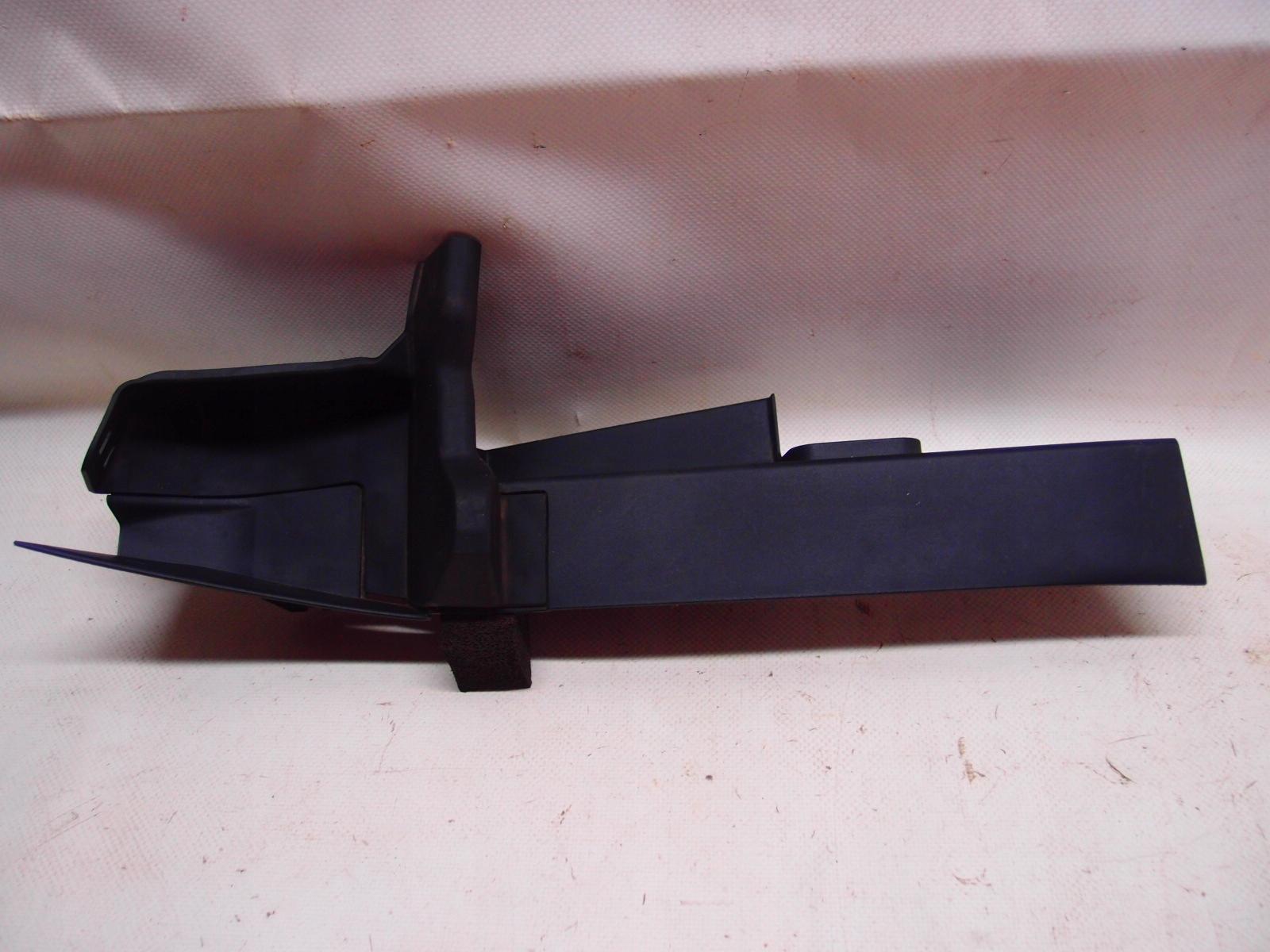 74206-TLA-A0 - БРЫЗГОВИК ПЕРЕДНИЙ ПРАВЫЙ HONDA CR-V V