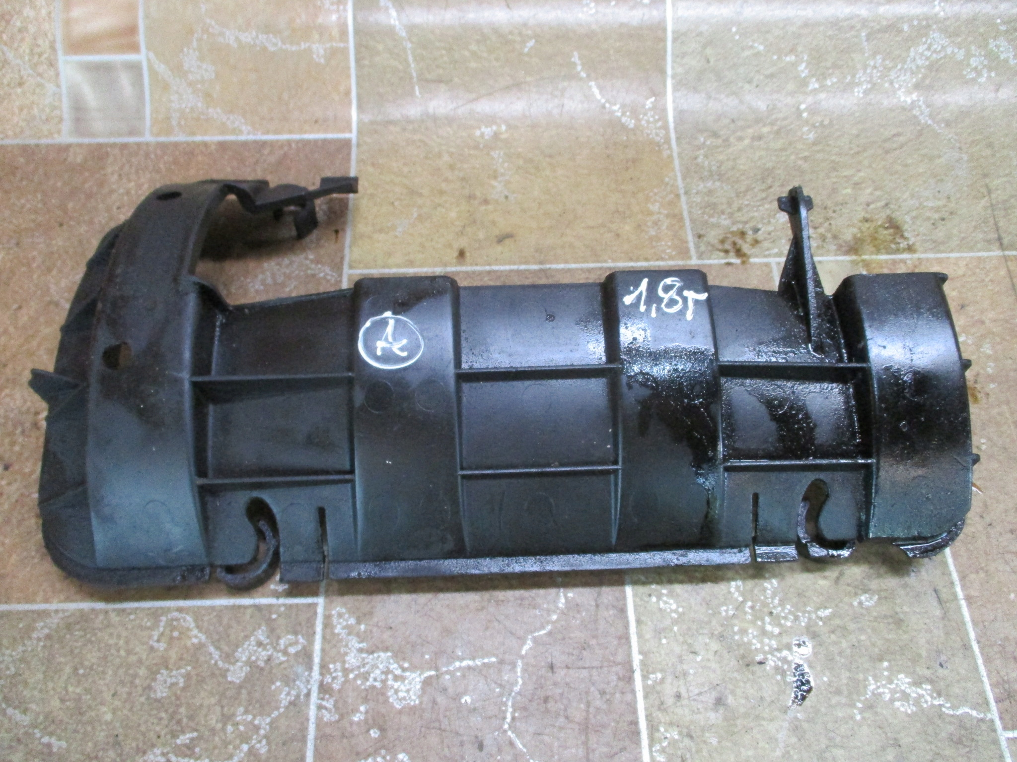 A4 B5 - Кришка хвилі масла Пассат Б5 1.8 Т 050103623