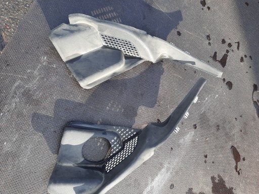 55112951AC - ТРЕУГОЛЬНИК ОКОН JEEP GRAND CHEROKEE WK2