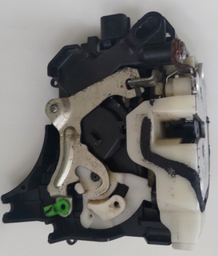 5715A421 MN167831 - OUTLANDER GRANDIS LANCER ВОДІЙСЬКИЙ ЗАМОК ЛІВИЙ