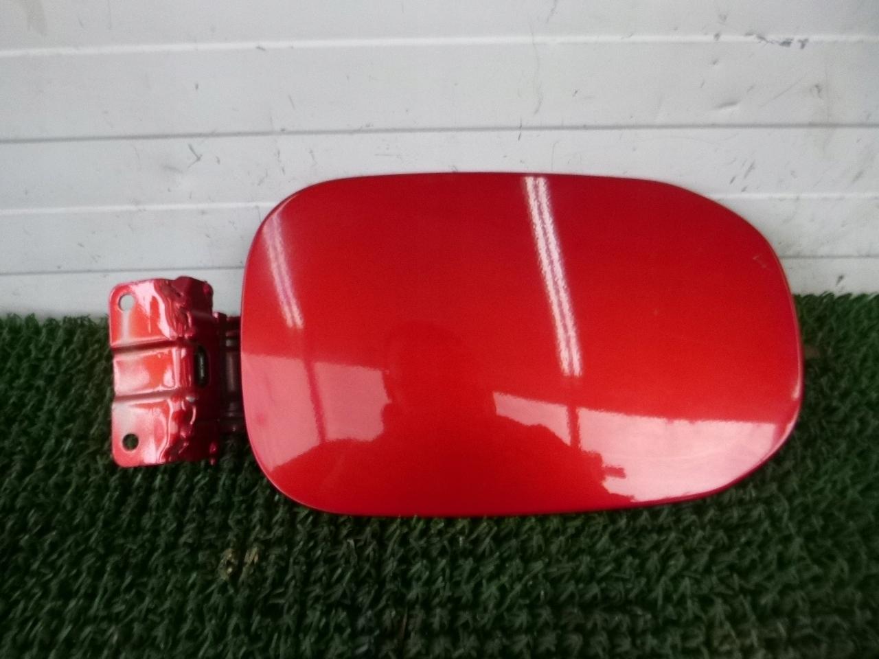 OUTLANDER III 16-відкидна кришка зарядного гнізда P62