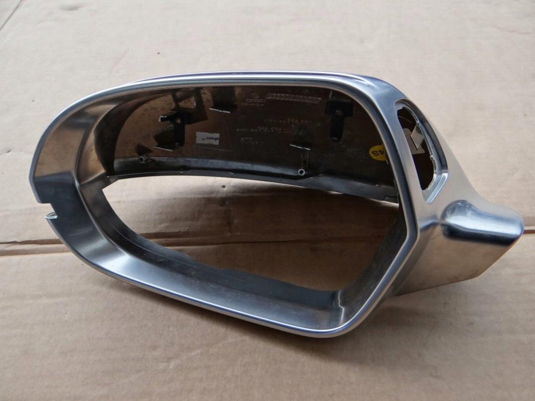 4G0857527C - Кришка Дзеркала Заднього Виду Ліва Audi S6