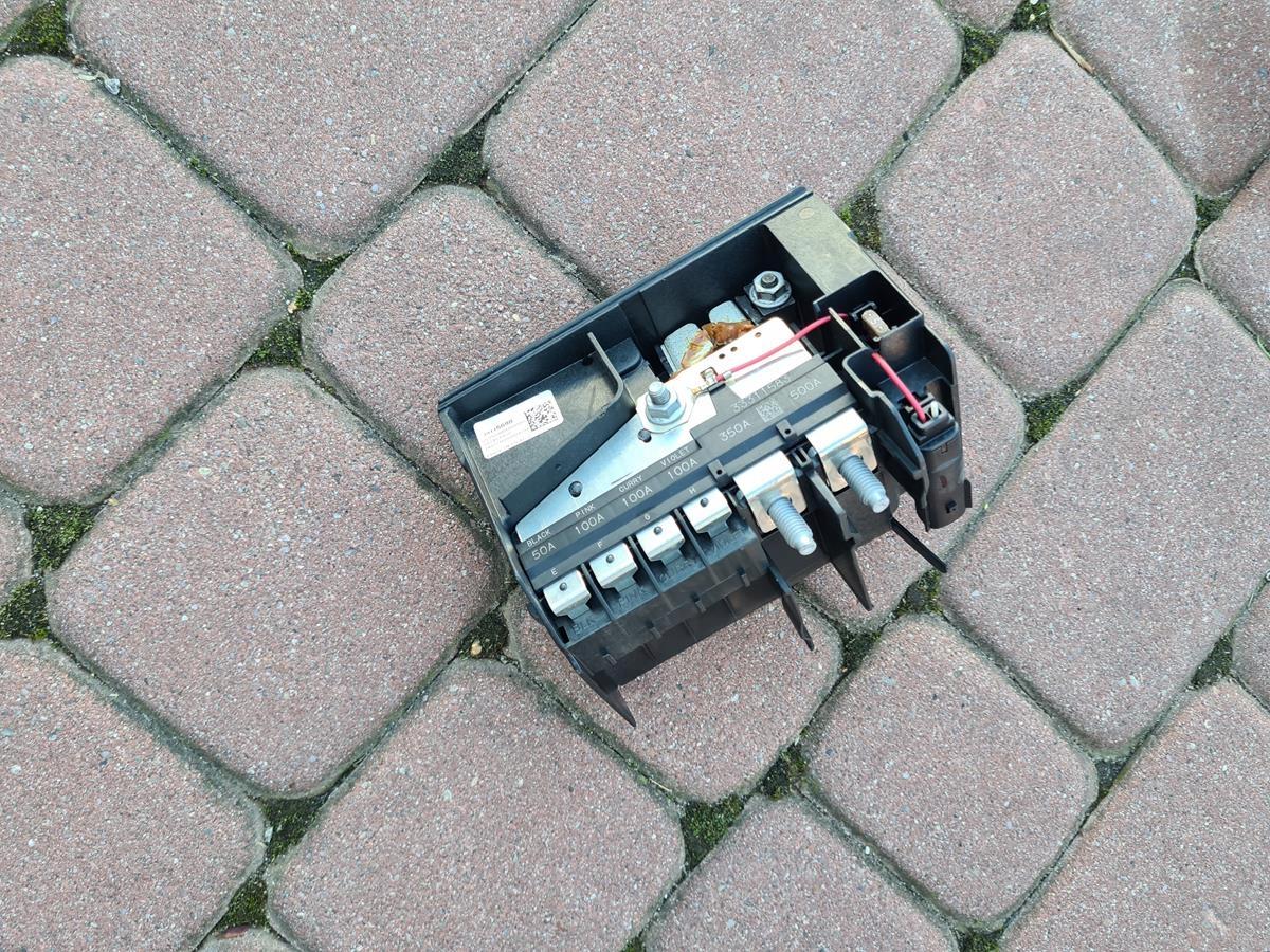 Корпус предохранителя Opel Insignia B 39116698