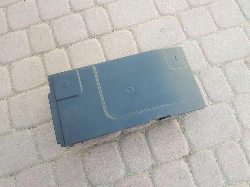 Корпус крышка аккумулятора Opel Insignia 12772396