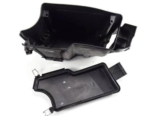 1715400124 - Корпус блока предохранителей Mercedes SLK R171