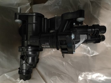 Корпус термостата VAG 2.0TDI 05L121111N