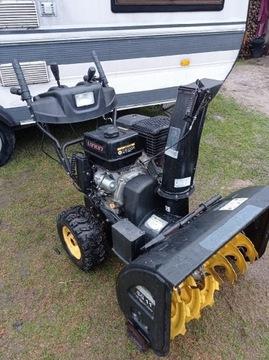 Бензиновий снігоприбирач Snowrider