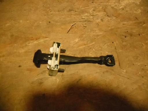 Ограничитель двери kuga 3 III mk3 справа