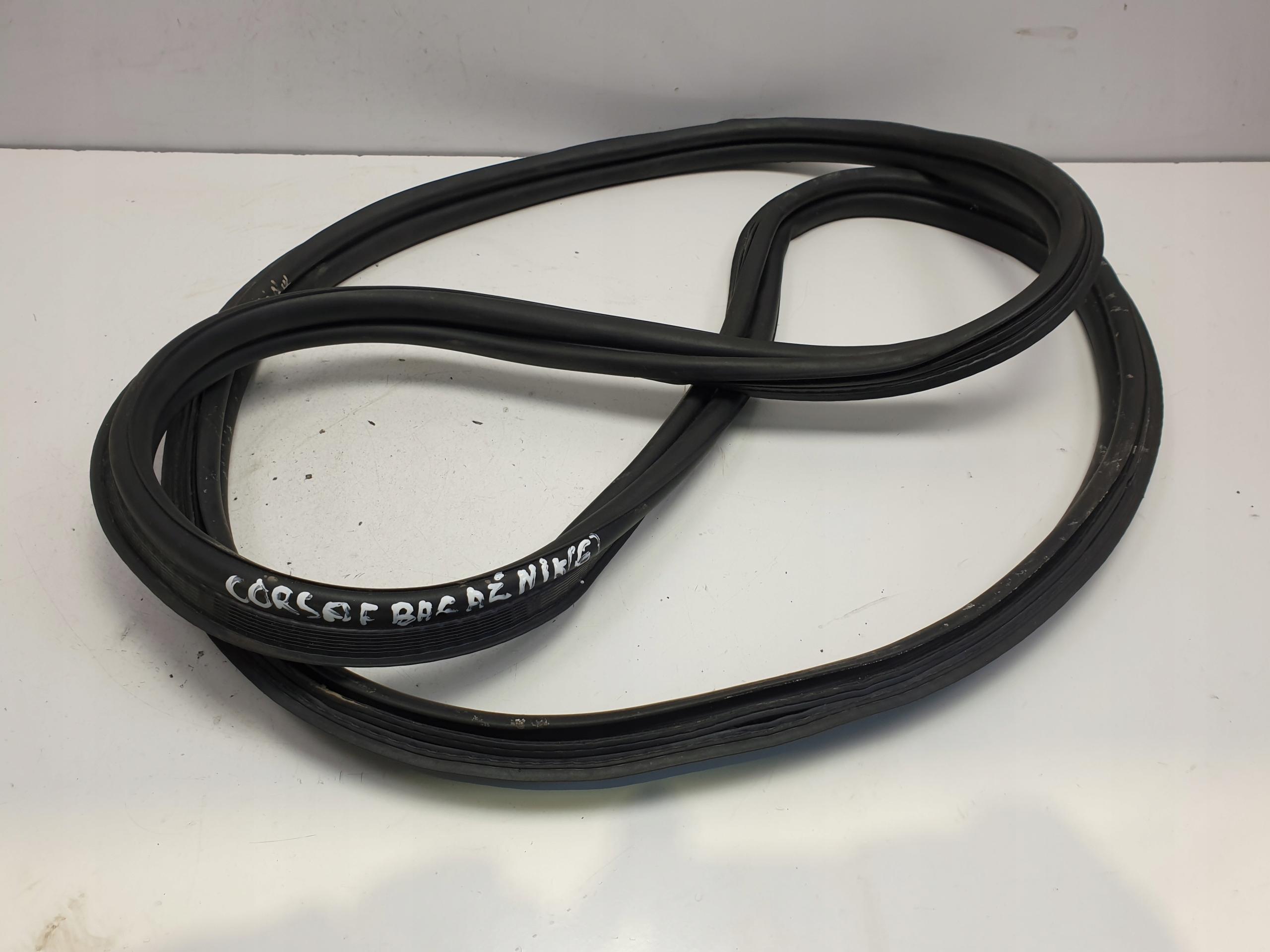 Opel Corsa F 5D прокладка багажника