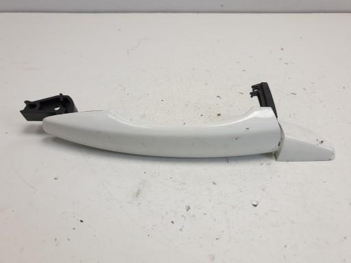 Opel Corsa F правая наружная ручка передняя правая