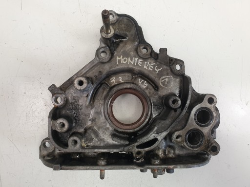 Opel Monterey 3.2 V6 масляний насос 6VD1