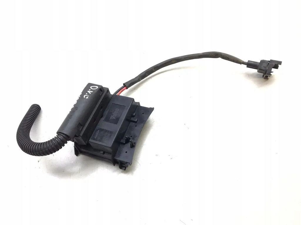 Opel Vectra C модуль контроллер вентилятора 1379151