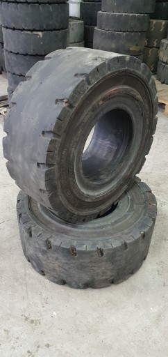 R123 - Полная шина 27x10-12 250/75-12 Solideal для вилочного погрузчика