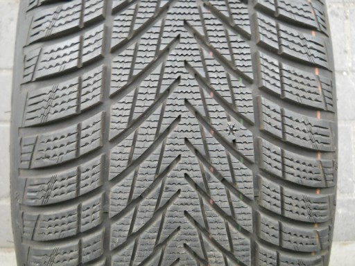 Зимова гума 235/35R19 91W GoodYear Ultra Grip Performance 3 7.25mm 2023 р.
