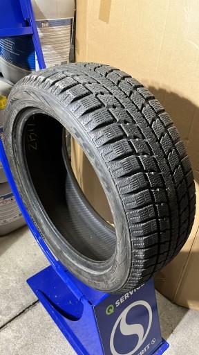 Зимова гума TOYO observer gsi-5 215/50 R18