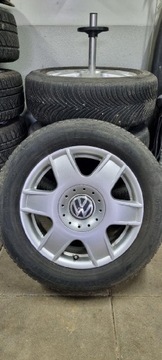 Зимняя резина Мишлен 205/60 R16.