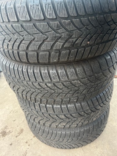 Зимові шини Dunlop SP Winter Sport 4D 215/60R17 96H прибл