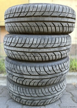 Зимова резина Toyo Snowprox 175/60 ​​​​R15