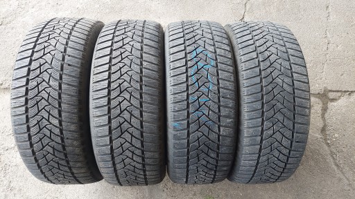 Зимова резина 205/55r16 Dunlop Winter Sport 5 5-6мм