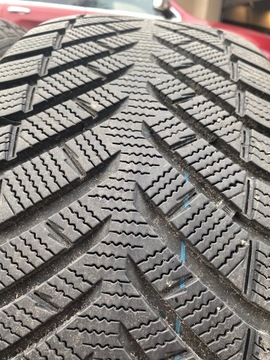 Зимова резина 4шт 245/45R18 Neolin Neowinter