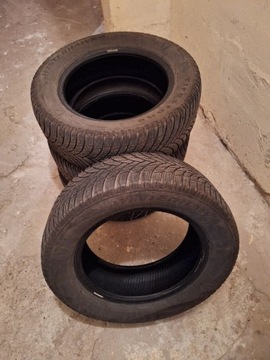 Зимова резина Firestone Winterhawk 4 215/60/R16.