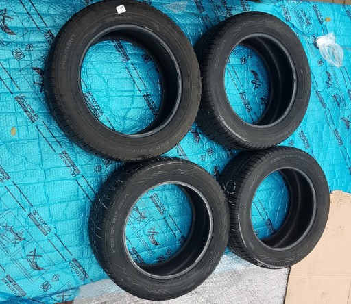 Зимние шины Nokian 235/55 17' WRa4