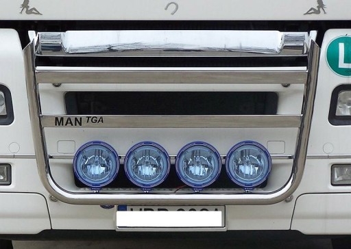 Нижня труба до решітки MAN TGX TGA XXL / XLX