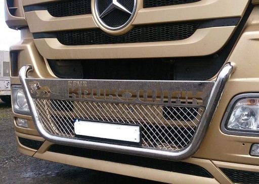 Нижня труба для решітки Mercedes-Benz Actros MP3