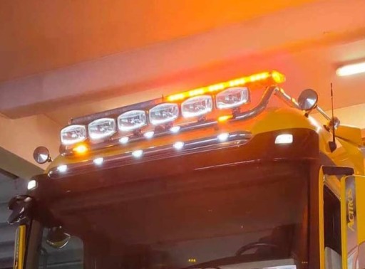 Верхний патрубок Mercedes Streamspace (большой)