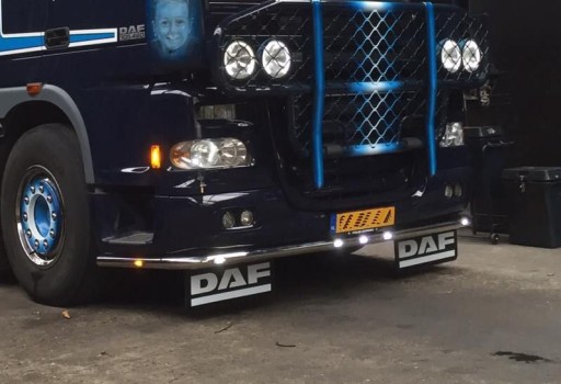 Пайпинг на бампер Daf XF 105