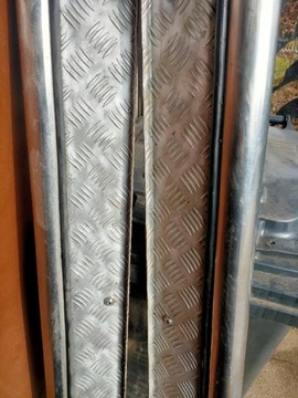 Окантовка порогів з нержавіючої сталі